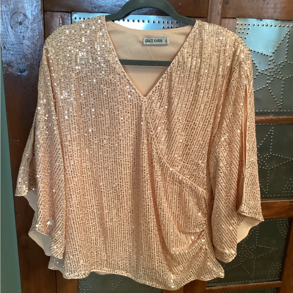 Women’s gold sequin top